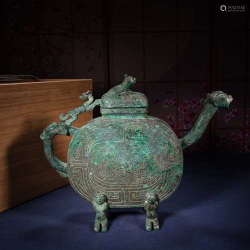 BRONZE JUG FROM THE WESTERN ZHOU DYNASTY IN CHINA