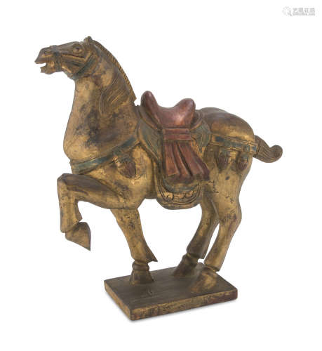 A CHINESE PAINTED WOOD SCULPTURE OF TANG HORSE. 20TH CENTURY.
