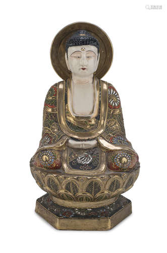 A JAPANESE POLYCHROME CERAMIC SCULPTURE OF AMIDA NYORAI. FIRST HALF 20TH CENTURY.