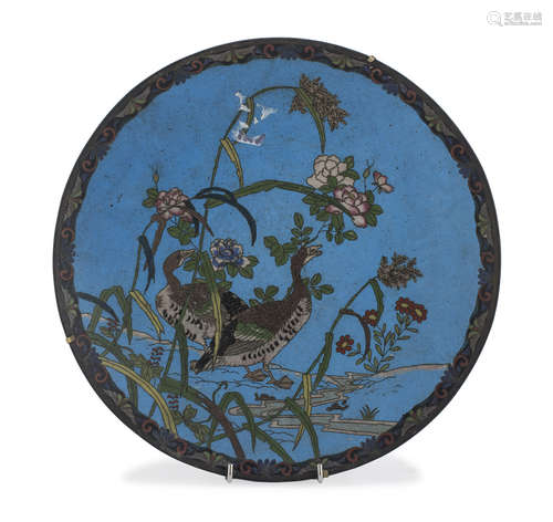 A JAPANESE CLOISONNÈ METAL DECORATED DISH. END 19TH EARLY 20TH CENTURY.