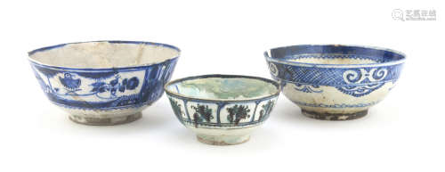 THREE MOROCCAN WHITE AND BLUE CERAMIC BOWLS 19TH CENTURY