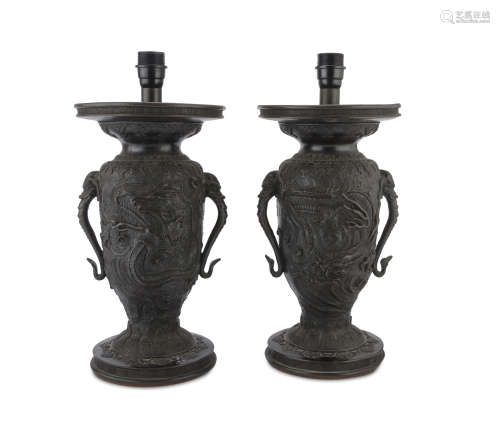 A PAIR OF JAPANESE BURNISHED PATINA BRONZE VASES. 19TH CENTURY.