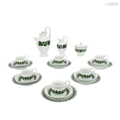 MEISSEN Kaffeeservice f. 6 Personen 'Schwanenhals Weinlaub', 1. Wahl, 20. Jhd.6 Kaffee