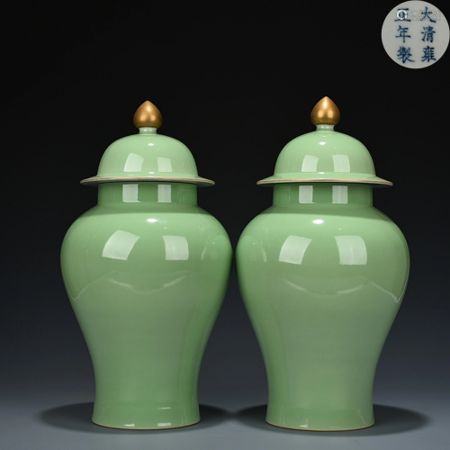 Pair Apple Green Glazed Garnitures Yongzheng Style