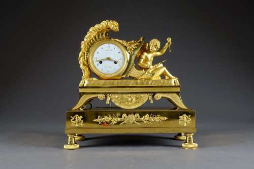D’époque Empire, sur un modèle imaginé par Jean-André Reiche (1752-1817) en 1807 et à la signature de l’horloger Blanc Fils au palais Royal.