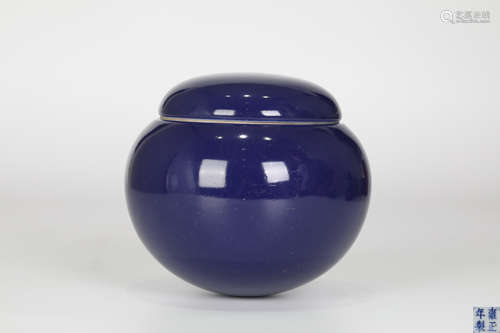 Yongzheng, sapphire blue-glazed Go jar