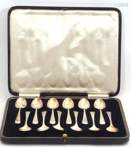 Cased set of twelve George V Old English teaspoons with oval gilded bowls, Sheffield 1935, maker's