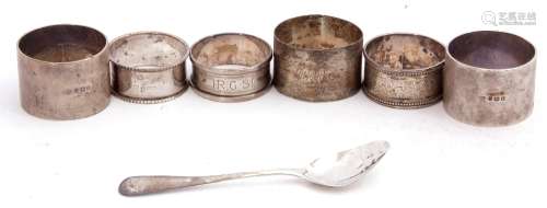 Mixed Lot: pair of silver napkin rings of plain polished design, London, 1944, together with four