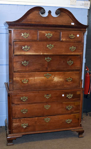 George III period mahogany chest on chest, the top of three short and three long drawers beneath a