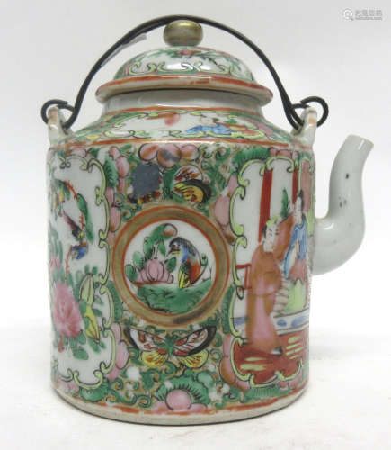 Late 19th century Cantonese tea pot with metal handle, 13cm high