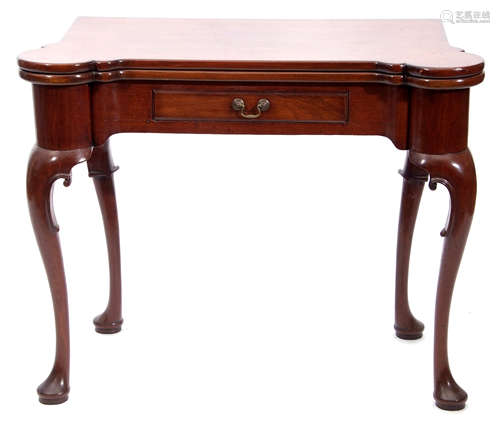 Late 18th century mahogany fold-top card table, green plush lined inset over a central frieze drawer