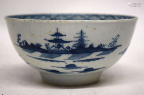 18th century Worcester porcelain slop bowl with the cannonball pattern and workman's mark to base