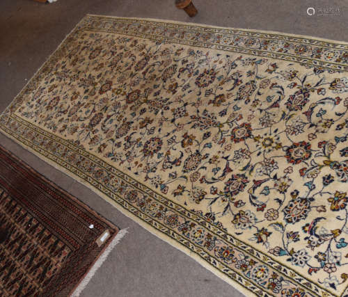 Modern Kashan carpet, 300 x 100cm