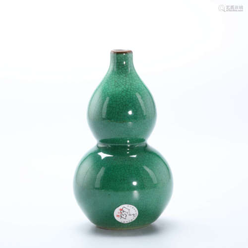 清中期 绿哥釉葫芦瓶