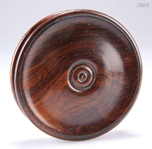 A 19TH CENTURY TURNED ROSEWOOD SNUFF BOX