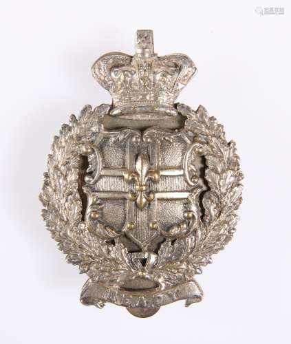 AN OFFICERS' PATTERN SILVER-PLATED POUCH BELT