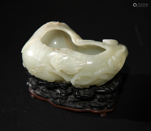 Chinese Jade Hulu Water Coupe, 18th Century