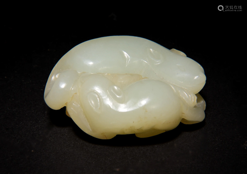 Chinese White Jade Toggle of Badgers, 18th Century