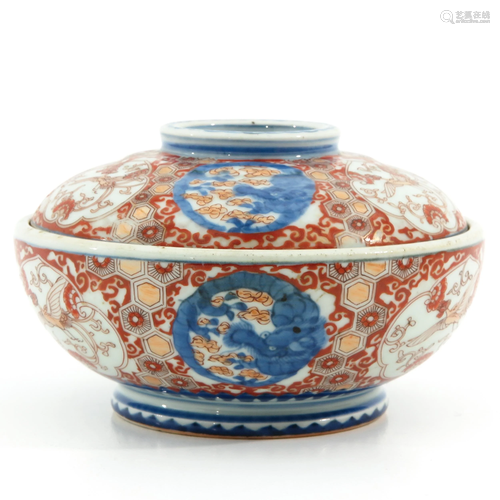 An Round Imari Dish and Cover