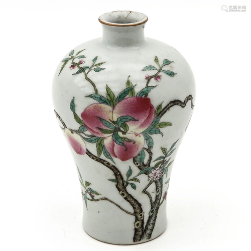 A 9 Peach Decor Meiping Vase