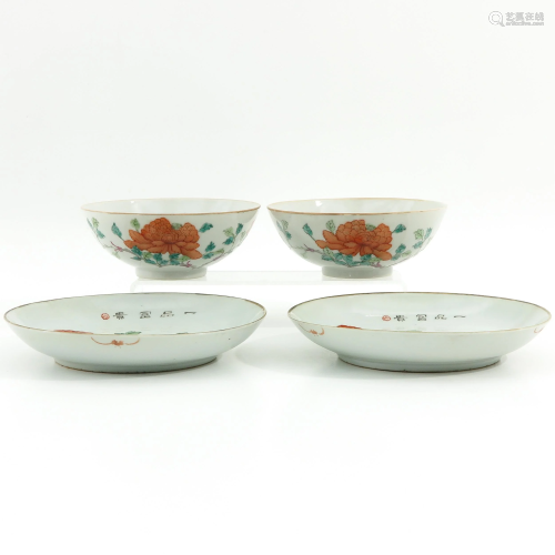 A Set of 2 Bowls and 2 Plates