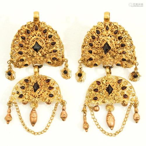 A Pair of Gold Bells from Tholen