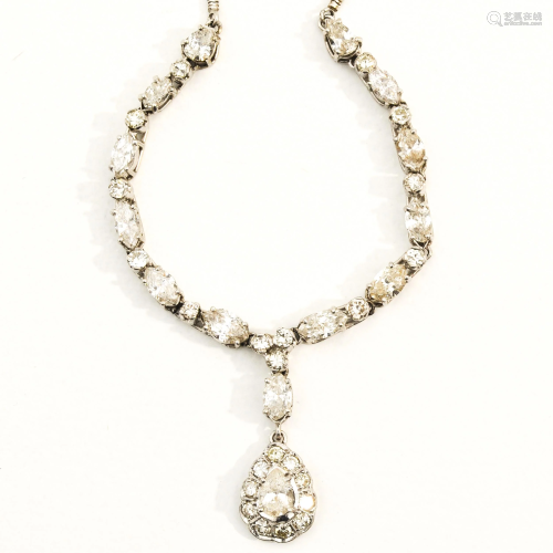 A 14KG Diamond Necklace