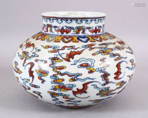 A CHINESE WUCAI DECORATED PORCELAIN JAR - decorated with bats amongst stylized clouds, with ruyi