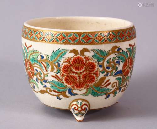 A JAPANESE MEIJI PERIOD IMPERIAL SATSUMA BOWL, with native floral decoration, 10.5cm diameter.