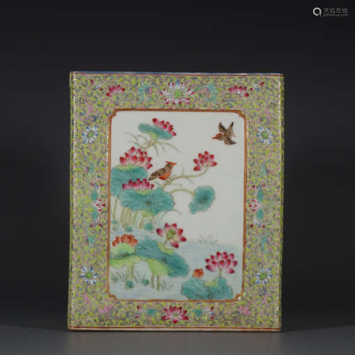 Chinese Pastel Four Seasons Hua Niaowen Sifang Pen Holder