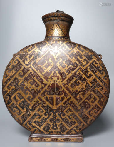 Chinese Gold Painted Porcelain Flat Bottle