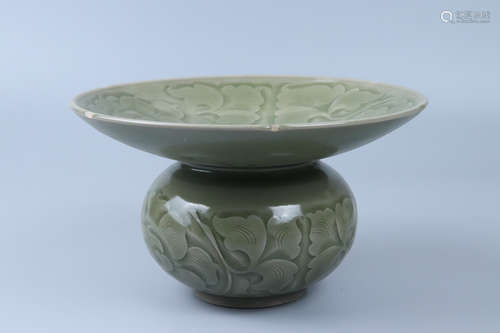 Chinese Yaozhou Wave Porcelain Vessel