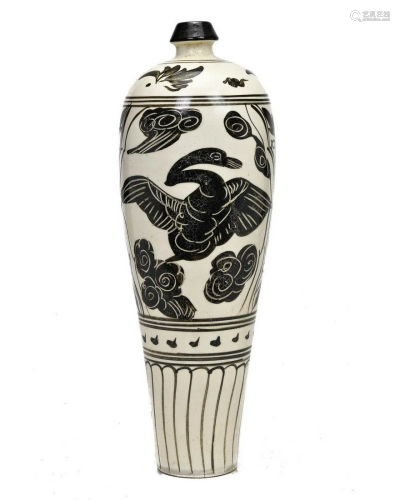 CHINESE SONG STYLE TALL PORCELAIN VASE