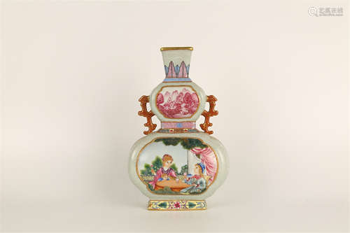 A Chinese Porcelain Vase