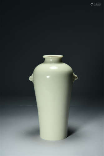 A Chinese Porcelain Vase