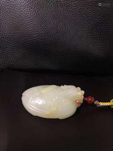 a chinese white jade carving pendant