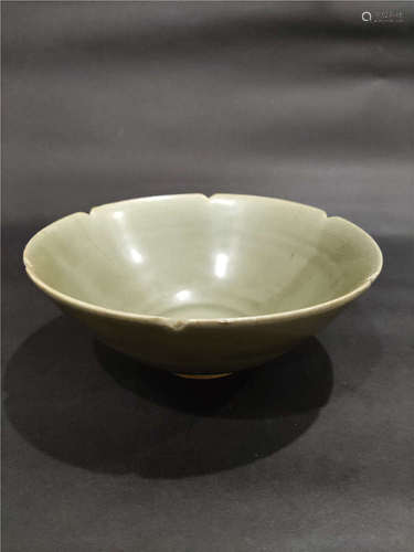 a chinese southern song long quan bowl