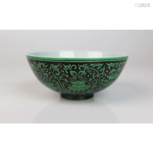 a chinese green glaze black ground bowl, Qianlong Mark