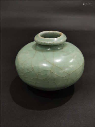 a chinese yue dynasty long quan jar