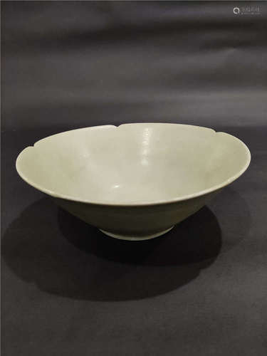 a chinese northern song yue yao bowl