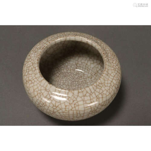 a chinese crackle glaze water pot