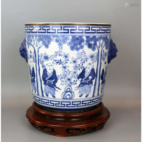 a chinese blue and white censer