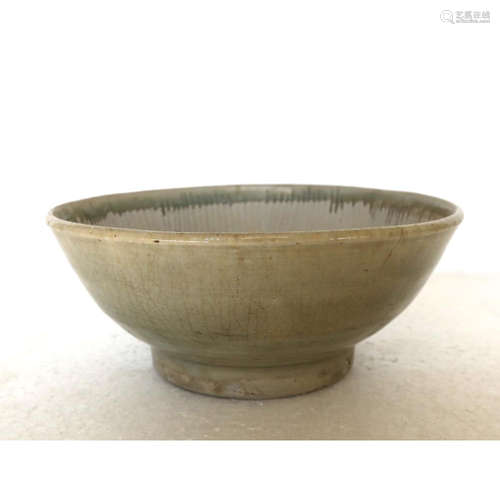 a chinese Long Quan bowl