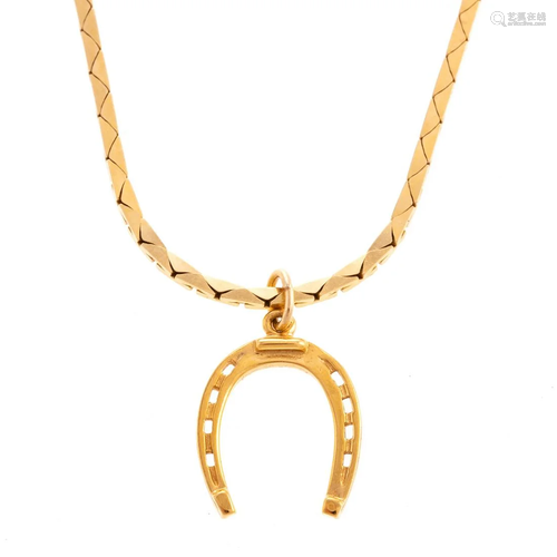 A 14K Horseshoe Pendant & 14K Flat Link Chain