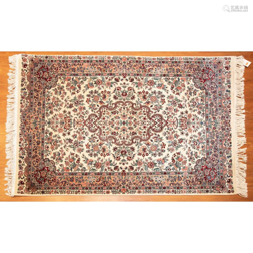 Pakistani Persian Design Rug, 4.1 x 6.1