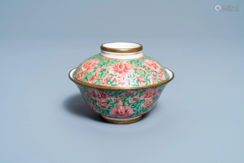 A Chinese Thai market Bencharong bowl and cover, 19th