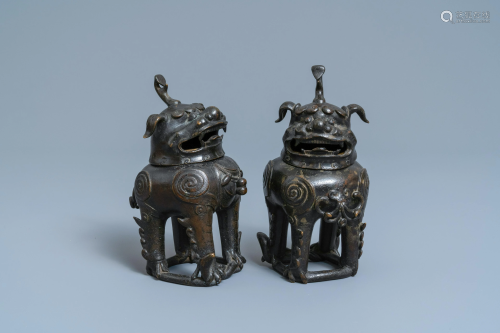 A pair of Chinese gilt-lacquered bronze Chinese