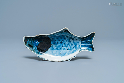 A Chinese blue and white ko-sometsuke 'carp' dish for