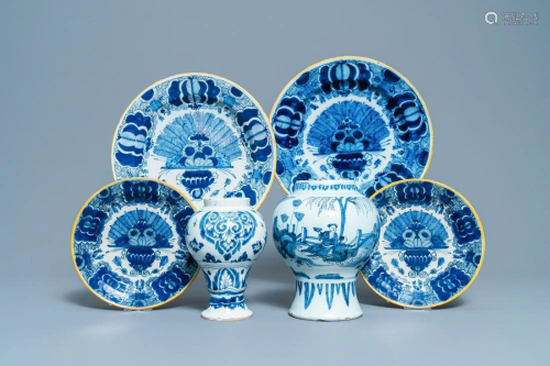 Four Dutch Delft blue and white 'peacock feather'