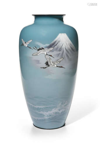 Gonda Hirosuke (1865-1937) A cloisonné-enamel vase Meiji (1868-1912) or Taisho (1912-1926) era, early 20th century
